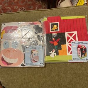 Studio 18 Treat Boxes 2 cows 4 barns-